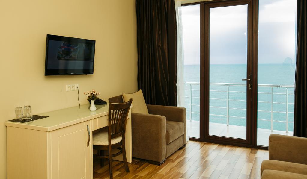 Kobuleti Pearl Of Sea Hotel & Spa Exterior photo